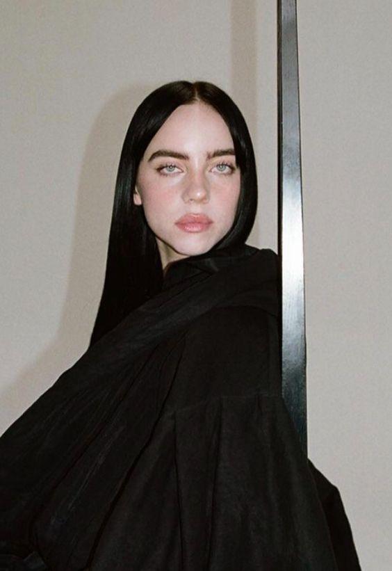 Billie Eilish | Cantantes Asociadas Con La Brujería | Witch Break